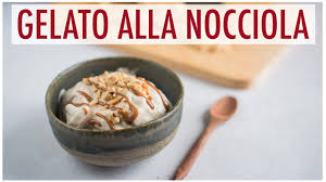 Ottimo da solo ma anche servito con salse dolci. Gelato Alla Nocciola Sano E Velocissimo Ricetta Facile E Senza Gelatiera Elefanteveg Youtube