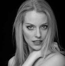 Iris Wiley's Instagram, Twitter & Facebook