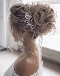 Great Wedding Hairstyles For The 2020 Season Rollup Up Updo Upstyle Great Hairst In 2020 Summer Wedding Hairstyles Wedding Hairstyles For Long Hair Chic Hairstyles