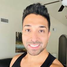 Daniel Arredondo II (@danielovesmusic)