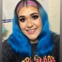 Carmen Ray's Instagram, Twitter & Facebook