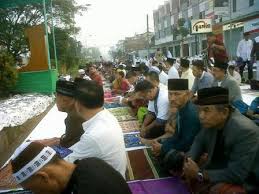 Fast food restaurant in bandung. Tragedi Usai Sholat Idul Fitri Di Jalan Jamika Bandung