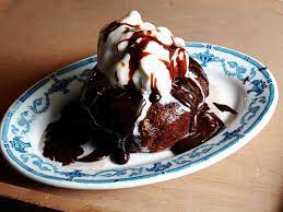 Start studying texas roadhouse desserts. Copycat Texas Roadhouse Big Ol Brownie Allfreecopycatrecipes Com