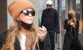 Pack your bowls of cigarettes and go! Mary Kate Olsen Continues Moving On From Olivier Sarkozy Split As She Ditches Her Wedding Ring Daily Mail Online