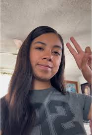 Sandy Bernal (@sandybernalof)