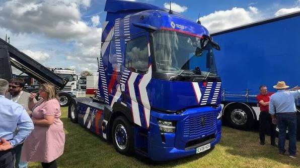 Renault Trucks E-Tech T (2026) – The 44-Ton Fully Electric Long-Haul Pioneer! | RTX Stoneleigh