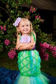 Farbenfrohe Kinder Faschingskostume Und Zubehor Selber Machen Meerjungfrau Kostum Diy Halloween Kinderkostume Und Kostum Selber Machen Kind