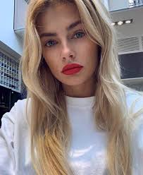 Публикация от vlada (@v.lada_sedan) 26 сен 2019 в 8:23 pdt. Zinchenko S Girlfriend Journalist And Model Vlada Marca English