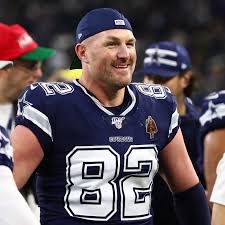 Jason Witten coaches sons to Texas HS football playoffs, undefeated record