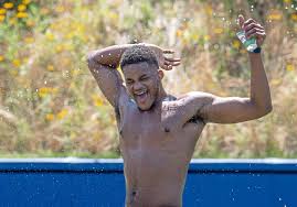 Aaron charles donald born may 23 1991 is an american football defensive tackle for the los angeles rams of the national football league nfl he played co. 2019 Blue Chip Chat Central Catholic S Elliot Donald Pittsburgh Post Gazette