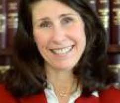 Elizabeth Harling's Instagram, Twitter & Facebook