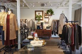 Aritzia Debuts New Pop Up Shop On Melrose Avenue In Los Angeles Pop Up Shop Melrose Avenue Melrose Los Angeles
