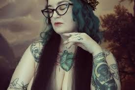 Karen Stringfellow's Instagram, Twitter & Facebook