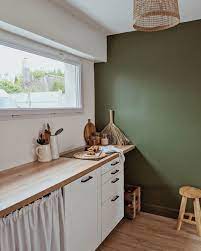 cuisine vert tropical cuisine verte idee decoration cuisine cuisine blanche et bois