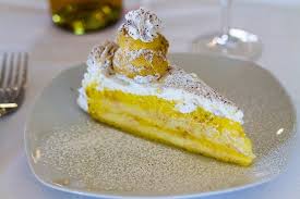 Torta pan di spagna con crema pasticcera. Pan Di Spagna Con Crema Pasticcera Picture Of Ristorante Sale Pepe Val Della Torre Tripadvisor