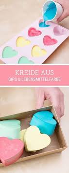 Diy Anleitung Kreide Aus Gips Und Lebensmittelfarbe Selber Machen Via Dawanda Com Kinder Basteln Ideen Kreide Selber Machen Basteln