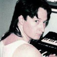 Stream Mark Huxley music