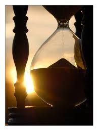 Pin By Fussun On Relojes De Arena In 2020 Sand Clock Hourglass Pictures