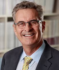 Перевод слова feller, американское и британское произношение, транскрипция, словосочетания, однокоренные слова, примеры использования. Professor Julian Feller Knee Surgeon Melbourne Orthosport Victoria