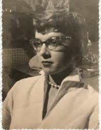 Carol Barton's Instagram, Twitter & Facebook