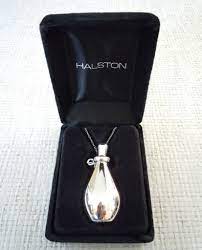 Rebecca dayan (the neon demon) as elsa peretti, the famed jewelry designer who designed halston's perfume bottle. Iconic Elsa Peretti For Halston Perfume Necklace In Box Circa 70s 80s Sarara Couture Perfume Necklace Elsa Peretti Halston Perfume