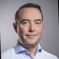 800+ “Simon” โพรไฟล์