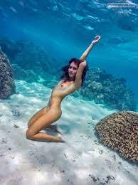 Naked diving in crystal clear water Public Nudity Pics, Teen Flashing Pics  from Google, Tumblr, Pinterest, Facebook, Twitter, Instagram and Snapchat.