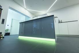 Ambientebeleuchtung In Der Kuche Reprofil Profil Led Aufbau Kuche Sockel Am 01 10 Led Stripe Linear Licht Beleuchtung Led Akzentbeleuchtung
