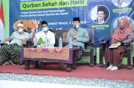 Agenda bahtsul masail kubro dan himasal (himpunan alumni santri lirboyo) secara resmi ditutup oleh kh. Begini Kriteria Hewan Ternak Yang Sehat Dan Halal Untuk Qurban Nu Online Nganjuk