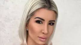 Cu ce se ocupă acum Ana Muntean, femeia prinsă de soț în camera de hotel cu  Ciprian Marica! Transformarea ei fizică este spectaculoasă: pare „clona”  iubitei fostului internațional român