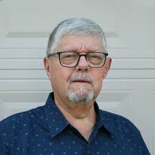 Lisa Picklesimer's Instagram, Twitter & Facebook