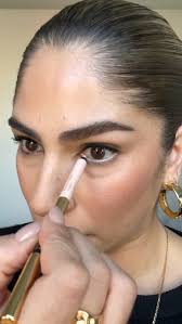 Amazon.com: Estée Lauder Smoke and Brighten Long-Lasting Waterproof  Eyeliner Duo, 0.03 Ounce, Marine/Sky Blue : Beauty & Personal Care