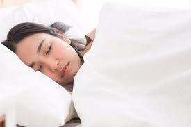Jika anda menerapakan posisi tidur yang baik ini, maka hal itu juga berguna untuk mencegah penyakit lambung. Tidur Miring Ke Kiri Atau Kanan Mana Yang Lebih Sehat Halaman All Kompas Com