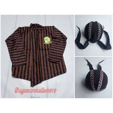 Klathèn) adalah kabupaten di provinsi jawa tengah.pusat pemerintahan berada di kota klaten.kabupaten yang berbatasan dengan provinsi daerah istimewa yogyakarta ini memiliki jumlah penduduk 1.174.986 jiwa pada tahun 2019 dan mayoritas penduduknya merupakan etnis jawa. Harga Lurikjogjakarta Terbaik Agustus 2021 Shopee Indonesia