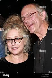 Carol kane christopher lloyd taxi hi-res stock photography and images