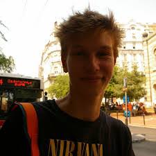 Richard Kunert's Instagram, Twitter & Facebook