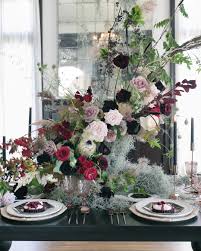 Of course, the meal is the star at any dinner party—with its burnished turkey, vegetarian casseroles, and abundant seasonal offerings—but you should still set a table that is as rich and memorable as the food itself. 15 Halloween Centerpieces And Tabletop Ideas Martha Stewart