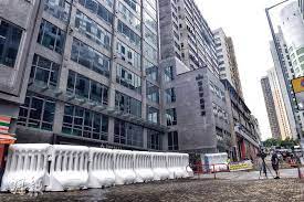 Jun 02, 2021 · 尖沙咀帝苑酒店推出和牛海鮮盛薈自助晚餐，除了有波士頓龍蝦、法國麵包蟹等，更有澳洲m4西冷、日式爐端燒燒牛舌、7吋長蟹棒壽司和片皮鴨等，首50名訂座可享低至7折優惠。 ç­‰å€™æª¢æ¸¬çµæžœä¸­å¿ƒé·èƒç£å¸ç››é…'åº— 20200818 æ¸¯èž æ–°å† è‚ºç‚Ž æ˜Žå ±æ–°èžç¶²