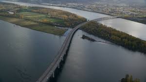 Farecompare palīdzēs jums atrast labākās viesnīcas un salīdzināt cenas starp vadošajām ceļojumu vietnēm. Glenn L Jackson Memorial Bridge Stock Footage And Stock Videos 12 Results Axiom Images