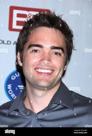 Drew Bell's Instagram, Twitter & Facebook