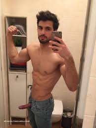 Parsifal The King: il bellissimo italiano si mette a nudo - foto e video -  BitchyX