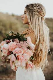 Tuto coiffure coupe coiffure coiffure cheveux long facile cheveux tressés chignons. 20 Idees De Coiffure Boheme Pour La Mariee Le Carnet Blanc
