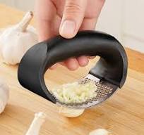 Wholesale Kitchen Tools Manual Garlic Peeler Plastic Stainless Steel Garlic  Press Garlic Chopper for Kitchen