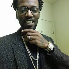 Elisha Vega's Instagram, Twitter & Facebook