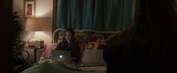 In what they had, chomko, who was previously an actress and playwright, brings together five of the very best actors around, who proceed to form a tangled, passionate family unit so strong that it while it's still not an easy subject to digest, what they had is ultimately a great big messy hug of a movie. Apple Macbook Pro Laptop Used By Taissa Farmiga In What They Had 2018