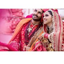 Deepika Padukone And Ranveer Singh Wedding Destination Weddings In Italy Weddings At Lake Como Deep Desi Bride Bollywood Wedding Deepika Padukone Lehenga