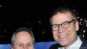 Lou Payne's Instagram, Twitter & Facebook