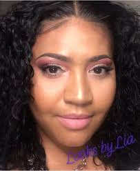 Looks By Lia 的个人主页