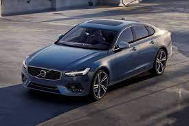 The s90's elegantly straightforward interior provides tasteful volvo's emphasis on safety combine with its distinctive design and comfort to give the s90 broad appeal. Volvo S90 D4 Momentum Neuve Au Maroc 2021