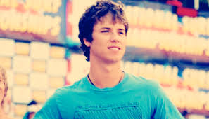 Pin By Sydnee Smith On Jeremy Sumpter Jeremy Sumpter Hot Surfer Guys Soul Surfer